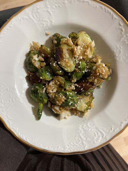 Růžičková kapusta s kimči zálivkou